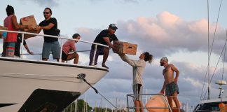 FOTO: Buque Asian Katra lleva 1.700 toneladas de donaciones a Cuba/CORTESÍA