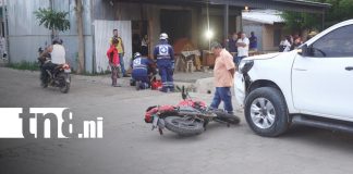 Foto: Motociclista lesionado tras impactar contra camioneta/TN8