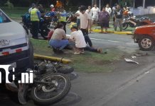 Triple choque en carretera Norte deja a motociclista con múltiples heridas Foto: Motociclista sale expulsado tras fuerte choque/TN8
