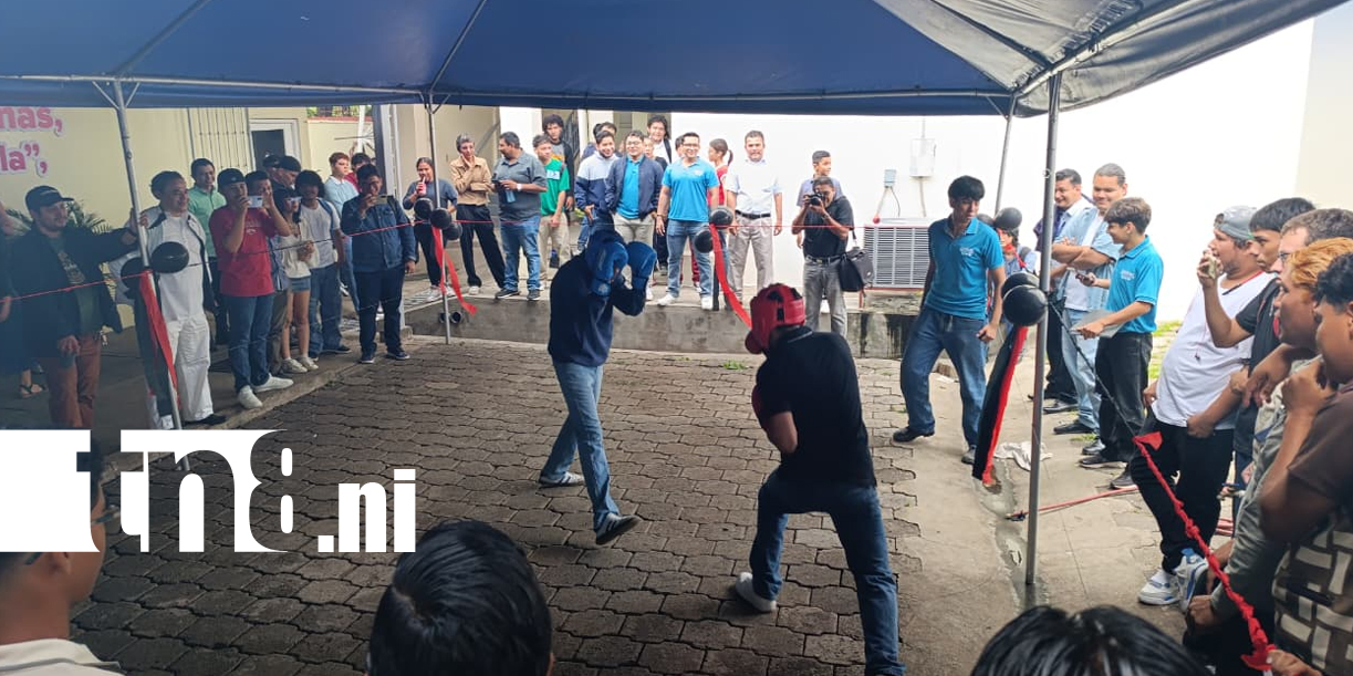 Foto: Educación y cultura rinden homenaje a los Héroes de Batahola /TN8