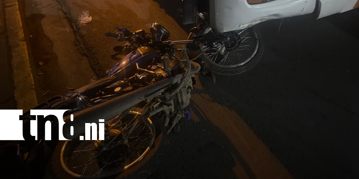 Foto: Cámaras de seguridad captan robo y accidente en Managua/TN8