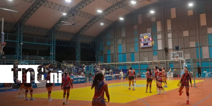 Foto: Voleibol: UAM disputa semifinal femenina ante Rivas/TN8 Foto: Voleibol: UAM disputa semifinal femenina ante Rivas/TN8