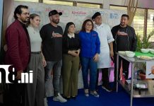 Lanzan tercera edición de Comida Creativa para descubrir nuevos talentos gastronómicos Foto:Desde el Centro de Hotelería y Turismo Hermana Paquita se llevó a cabo el lanzamiento oficial de la tercera edición del concurso "Comida Creativa", un espacio ideal para demostrar el talento y creatividad de la juventud. Darling Hernández, ministra de la Juventud, afirmó que: "Estamos muy contentos, porque este año viene con grandes sorpresas, y a esto nos referimos: que vamos a desarrollar el concurso a través de dos etapas. La primera, a partir de hoy 19 de junio hasta el 12 de julio, vamos a estar promoviendo la inscripción a través de todas nuestras redes sociales, tanto del Instituto Nicaragüense de Turismo, Canal 8, Ministerio de la Juventud y también desde las alcaldías, para que sean parte de promover la creatividad". "Y en nuestra segunda etapa nosotros estaremos en los diferentes departamentos de nuestro país, porque vamos a iniciar ya en septiembre con nuestros concursos departamentales, con la participación activa de varones y mujeres de forma equitativa", agregó la ministra de la Juventud. Los principales requisitos son tener una edad de 16 a 35 años, presentar recetas originales, creativas y espontáneas, shows creativos y presentación de platillos. Es por ello que este concurso se llevará a cabo en distintos departamentos del país, siendo una oportunidad única para los apasionados por la gastronomía de participar en el Festival Gastronómico Internacional. Mara Sttoti, codirectora de INTUR, mencionó que: "Esperamos con ansias tener a los ganadores de este tercer concurso de comidas creativas y poder tener este espacio dentro de nuestro festival para que puedan promocionarse y darse a conocer con todas estas innovaciones que tienen preparadas". Los parámetros a evaluar serán: "sabor, textura, olor, aroma, presentación y decoración", aspectos esenciales para ser el próximo ganador de Comida Creativa 2026 y representar el sabor e innovación nicaragüenses en el próximo Festival Gastronómico Internacional./TN8