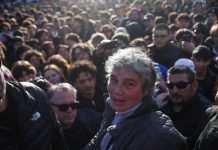 “Lo voy a extrañar un montón”: el conmovedor mensaje de la madre de Gaspi Foto: Miles de jóvenes despiden a Gaspi en una emotiva concentración en el Obelisco/Cortesía