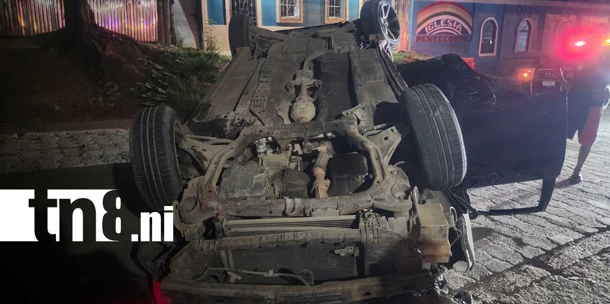 Foto: Captan vuelco y fuga de conductor en Ocotal/TN8