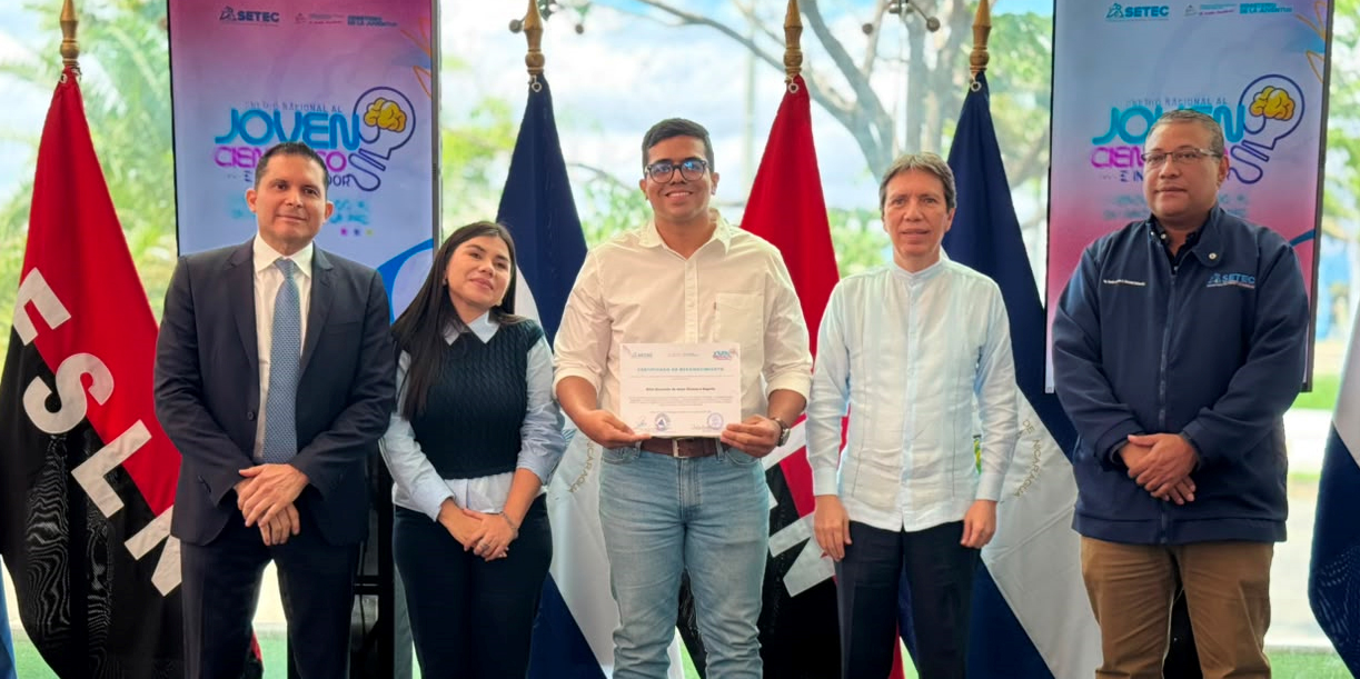 Foto: Jóvenes científicos destacan en premiación en Managua/Cortesía