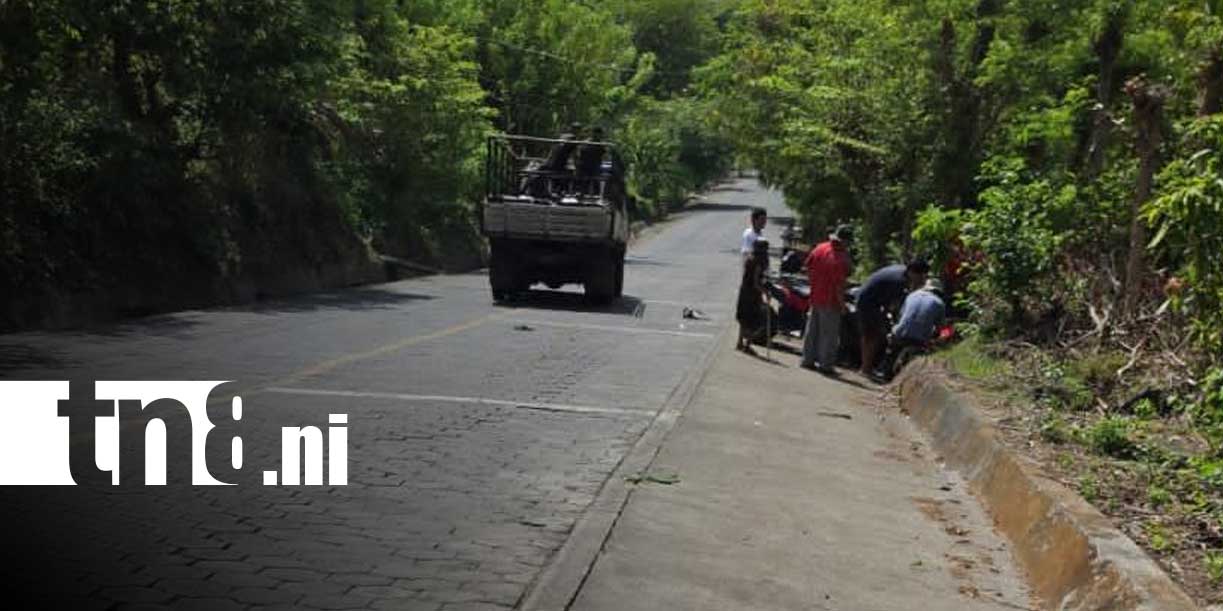 Foto: Motociclista termina lesionado tras arriesgada maniobra en en Ometepe / TN8