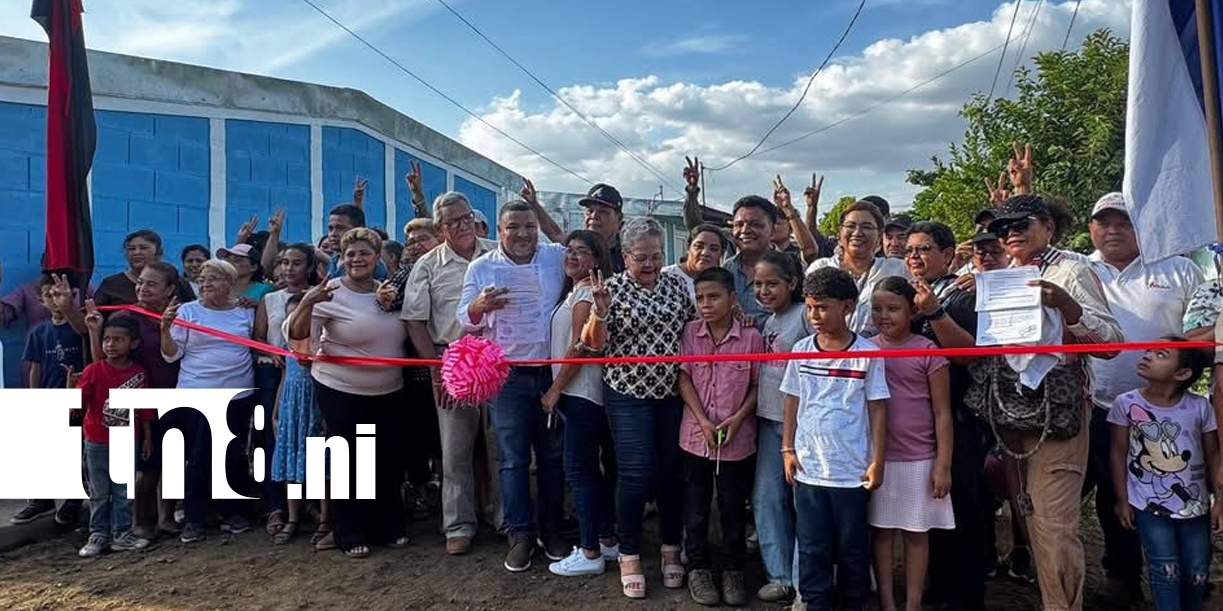 Foto: Diez familias de Chinandega reciben las llaves de su nuevo hogar /TN8