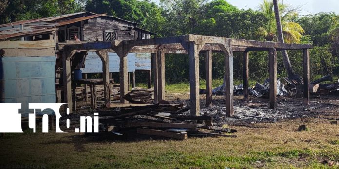 Foto: Explosión de batería solar habría provocado incendio que cobró la vida de una niña en Waspam/TN8