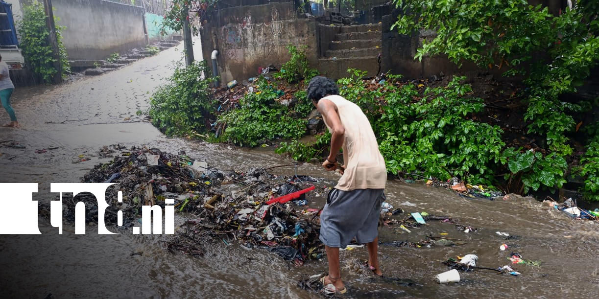 Foto:Basura en cauce de Camilo Ortega amenaza con provocar inundaciones/TN8