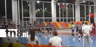 Foto: Voleibol: Las Leonas y Las Panteras disputan semifinal/TN8