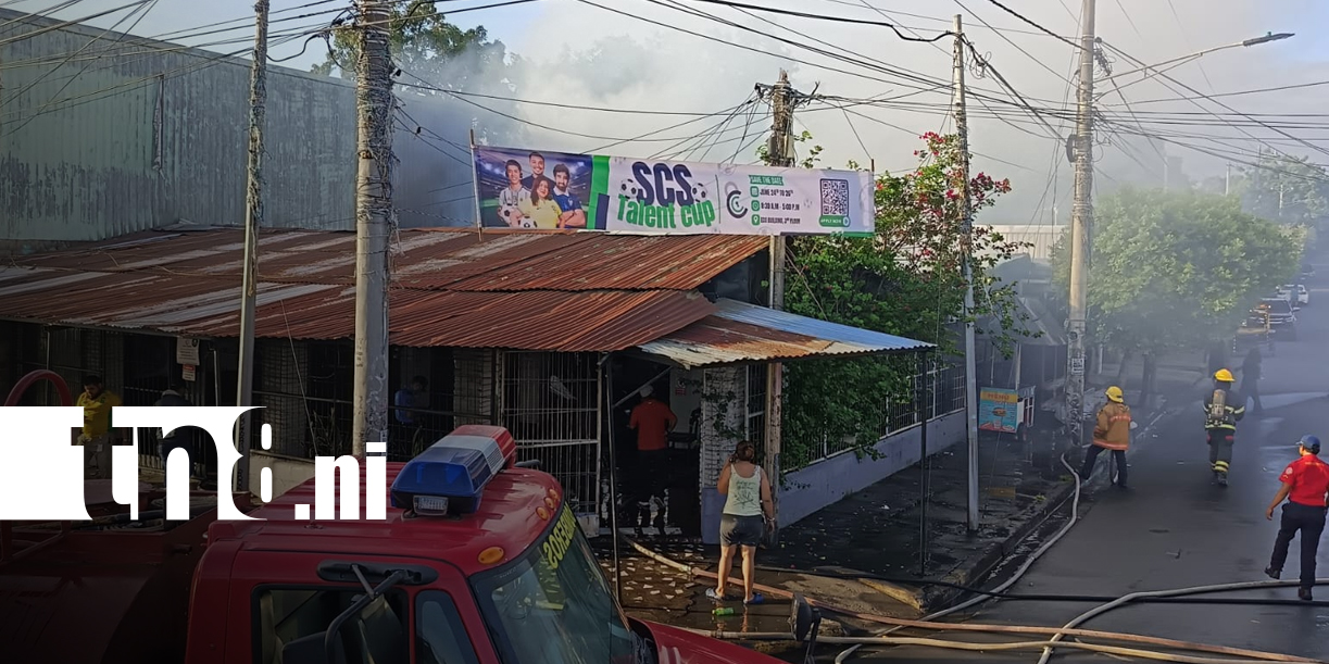 Foto: Fuego destruye negocios en Altagracia/TN8