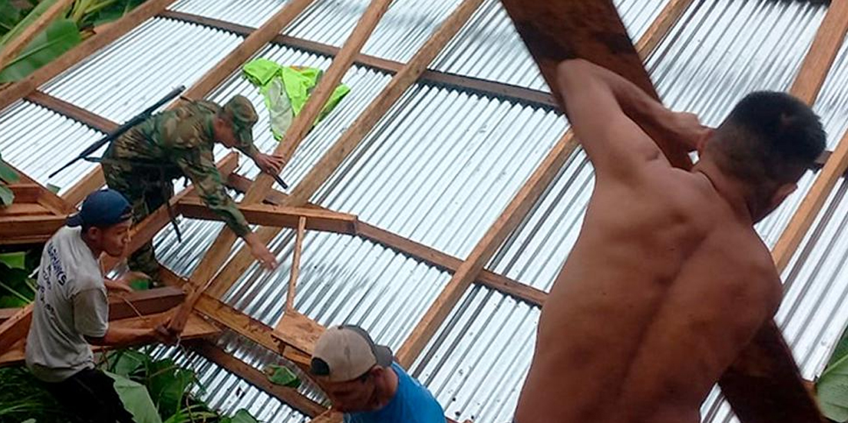 Foto: Ejército evacúa familias por deslizamiento/Cortesía
