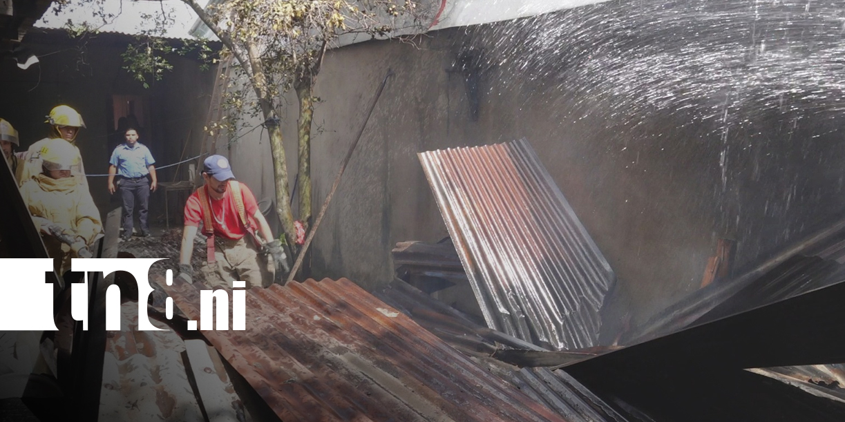 Foto: Bomberos controlan incendio en vivienda en Estelí/TN8