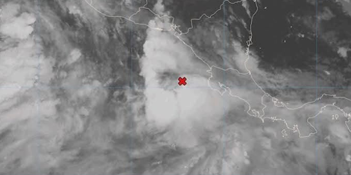 Foto: El Salvador se prepara ante amenaza de depresión tropical /Cortesía