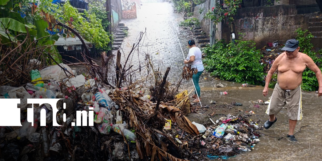 Foto:Basura en cauce de Camilo Ortega amenaza con provocar inundaciones/TN8