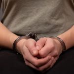Niña de 13 años arrestada en Países Bajos, es sospechosa de matar a sus padres Foto: Conmoción en Países Bajos: niña sospechosa de matar a sus padres /Cortesía