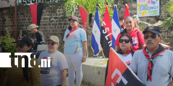 5 Foto: León celebra 47 años de su liberación/TN8