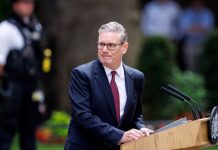 Keir Starmer dimite como primer ministro del Reino Unido