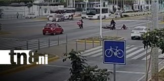 Foto:Grave accidente entre motociclistas deja dos lesionados en Managua/TN8