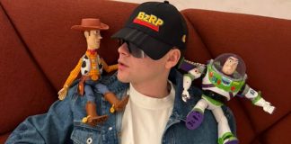 Foto: Bizarrap cumple un sueño y llega a Toy Story 5 /Cortesía