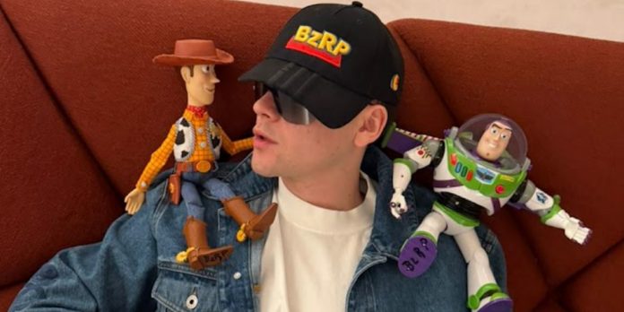 Foto: Bizarrap cumple un sueño y llega a Toy Story 5 /Cortesía