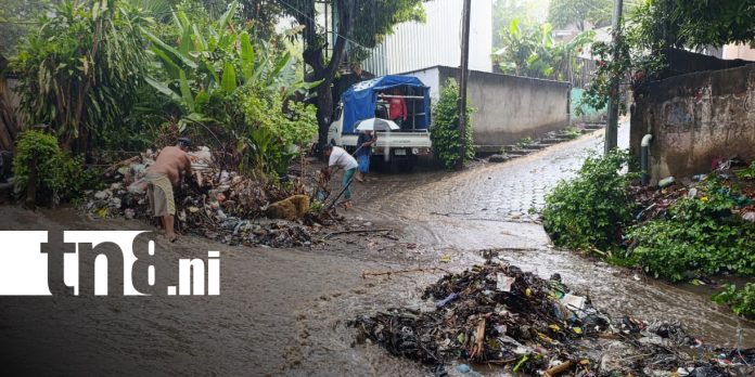 Foto:Basura en cauce de Camilo Ortega amenaza con provocar inundaciones/TN8 Foto:Basura en cauce de Camilo Ortega amenaza con provocar inundaciones/TN8