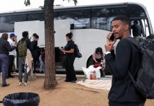 Alarma en Estados Unidos: estafadores usan IA para robar a migrantes Foto: Migrantes caen en engaños con IA en Estados Unidos/Cortesía