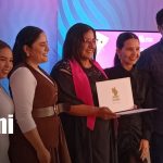 Nicaragua Diseña entrega diplomas a 27 jóvenes en fotografía y moda Foto: 27 jóvenes de Nicaragua culminan con éxito sus estudios de diseño de moda y fotografía / TN8