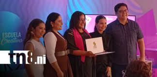 Foto: 27 jóvenes de Nicaragua culminan con éxito sus estudios de diseño de moda y fotografía / TN8