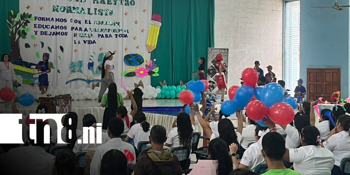 Foto: Escuela Normal Alessio Blandón celebra el Día del Maestro Normalista / TN8