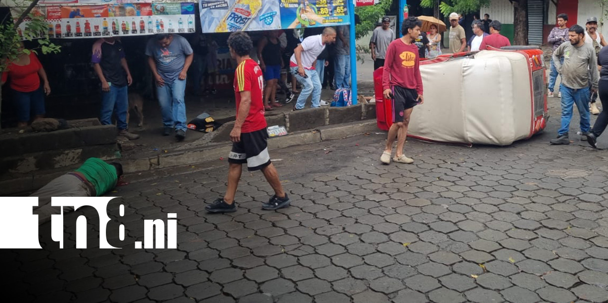 Foto: Accidente con caponera en el Reparto Schick, en Managua / TN8