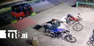 Foto: Robo de moto en una tienda china en Ticuantepe / TN8
