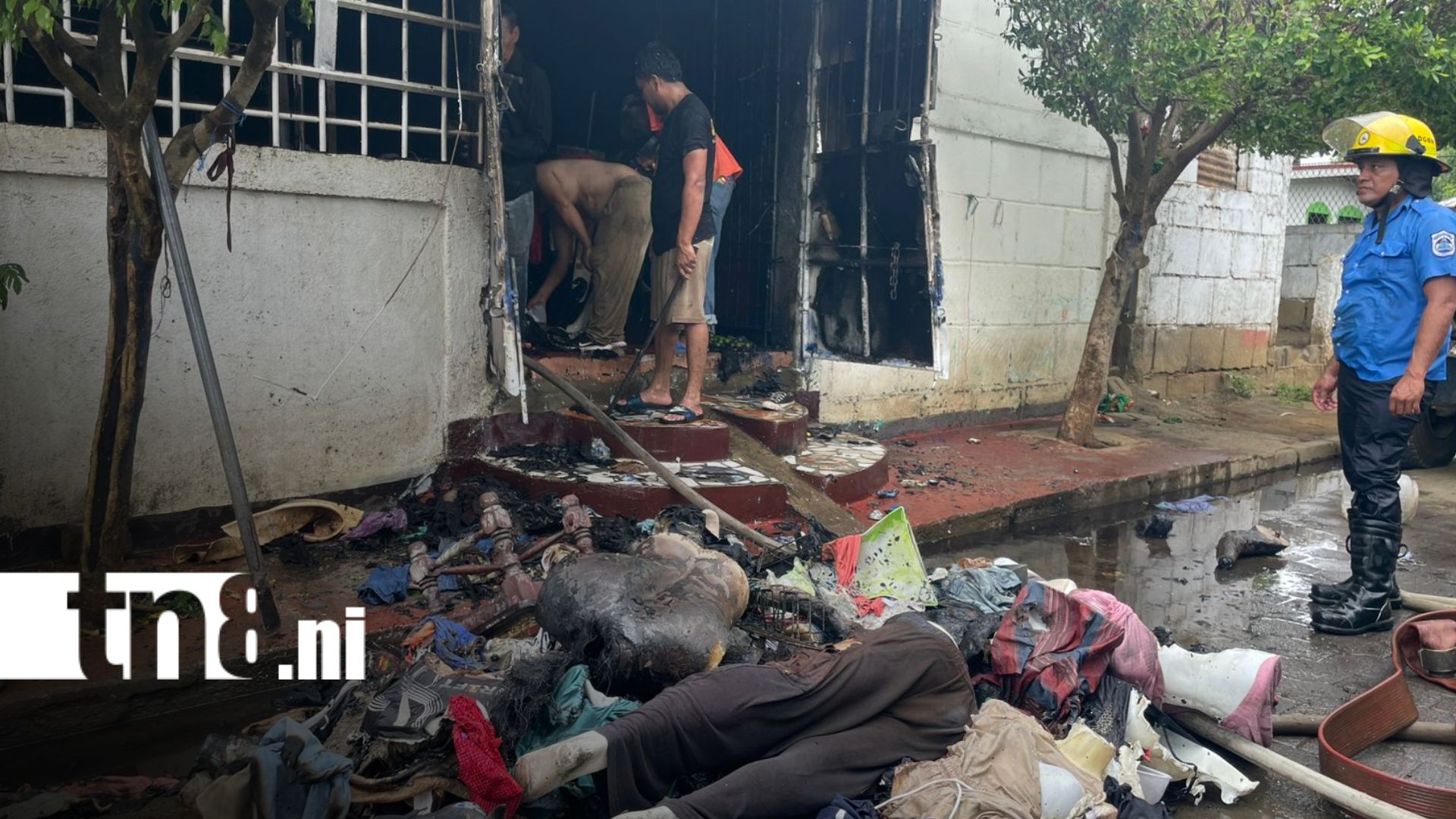 Foto: Vecinos reaccionaron ante un incendio en Nindirí/TN8