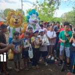 Cientos de vecinos limpiaron el cauce entre el 18 de Mayo y el Walter Ferretti en Managua Foto: Vecinos limpian cauce de Managua / TN8