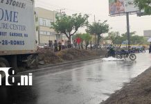 Tragedia en la carretera Norte: Motociclista muere aplastado por camión Foto: Muerte de motociclista en la Carretera Norte, Managua / TN8