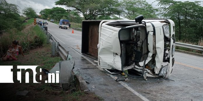Foto: Accidente de tránsito en carretera de Muy Muy a Río Blanco, en Matagalpa / TN8 Foto: Accidente de tránsito en carretera de Muy Muy a Río Blanco, en Matagalpa / TN8