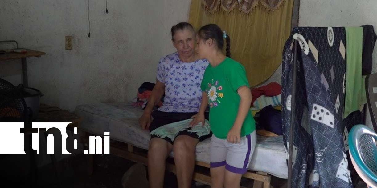 Foto: María Lourdes, una madre trabajadora del Iván Montenegro / TN8