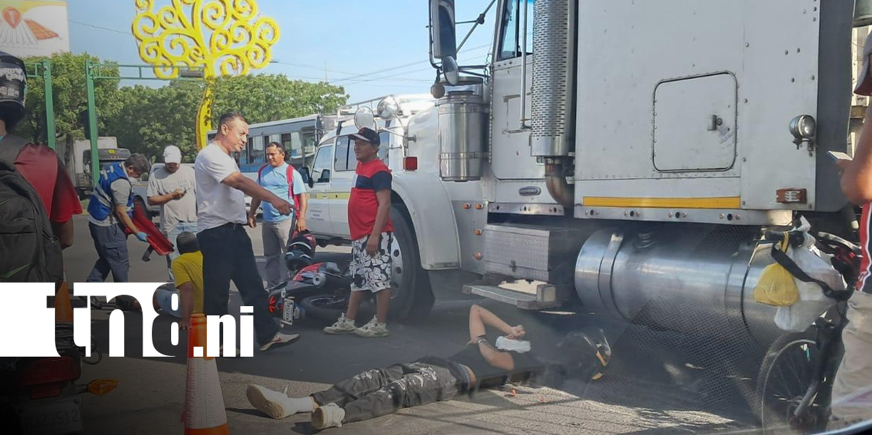 Foto: Fuerte accidente en Managua, cerca de semáforos del Dancing / TN8