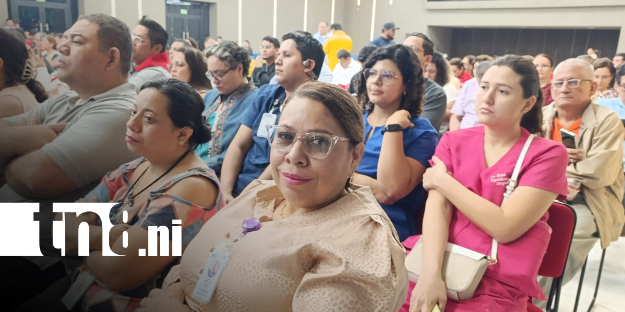 Foto: Maestros se reúnen en la UNAN-Managua / TN8