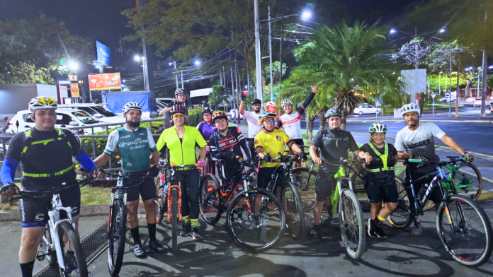 Team Chavalito rodada nocturna Managua