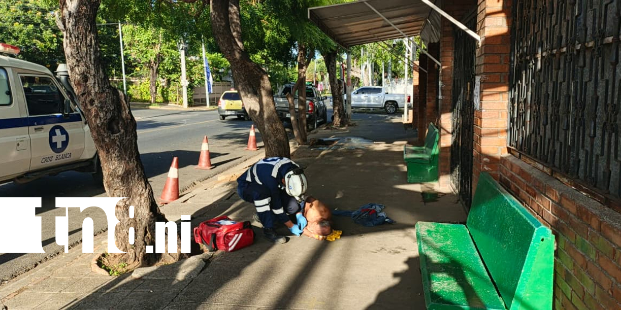 Foto: Trasladan al Vélez Paiz a adulto mayor por intoxicación /TN8