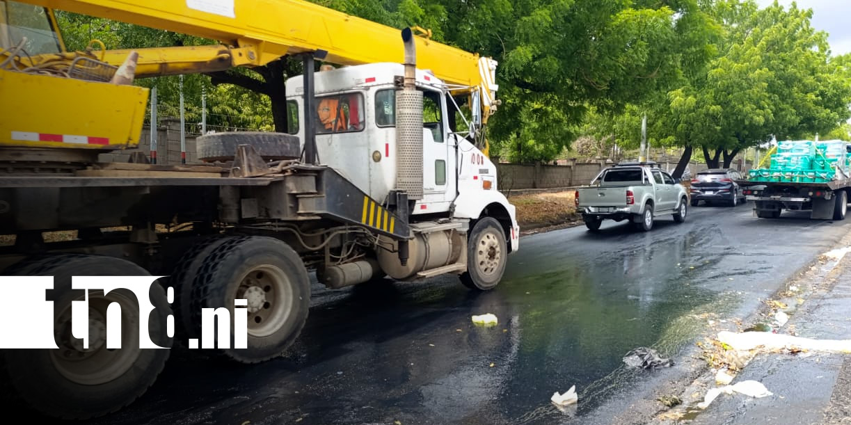 Foto: Derrame de aceite en sector de Bosque de Nejapa hacia Rotonda El Periodista, Managua / TN8