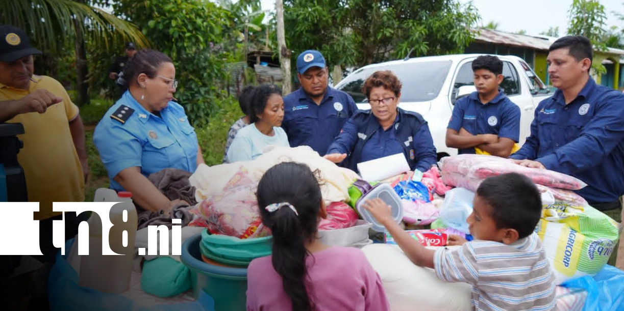 Foto: Apoyo para familias afectadas por incendio en Rosita / TN8