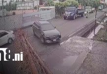 Cámaras captan a una camioneta prófuga tras aparatoso accidente en Managua Foto: Accidente múltiple en Managua / TN8