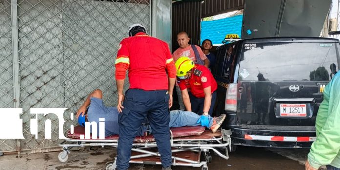 Foto: Falla en los frenos provoca atropello y choque de taxi en Managua /TN8