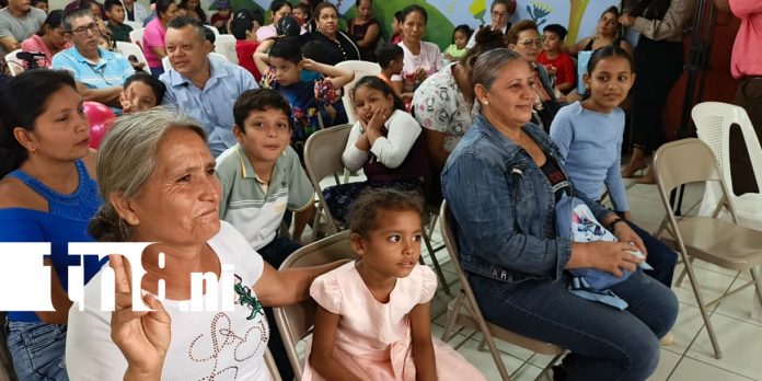 Foto: Festival infantil cambia vidas con entrega de prótesis auditivas /TN8
