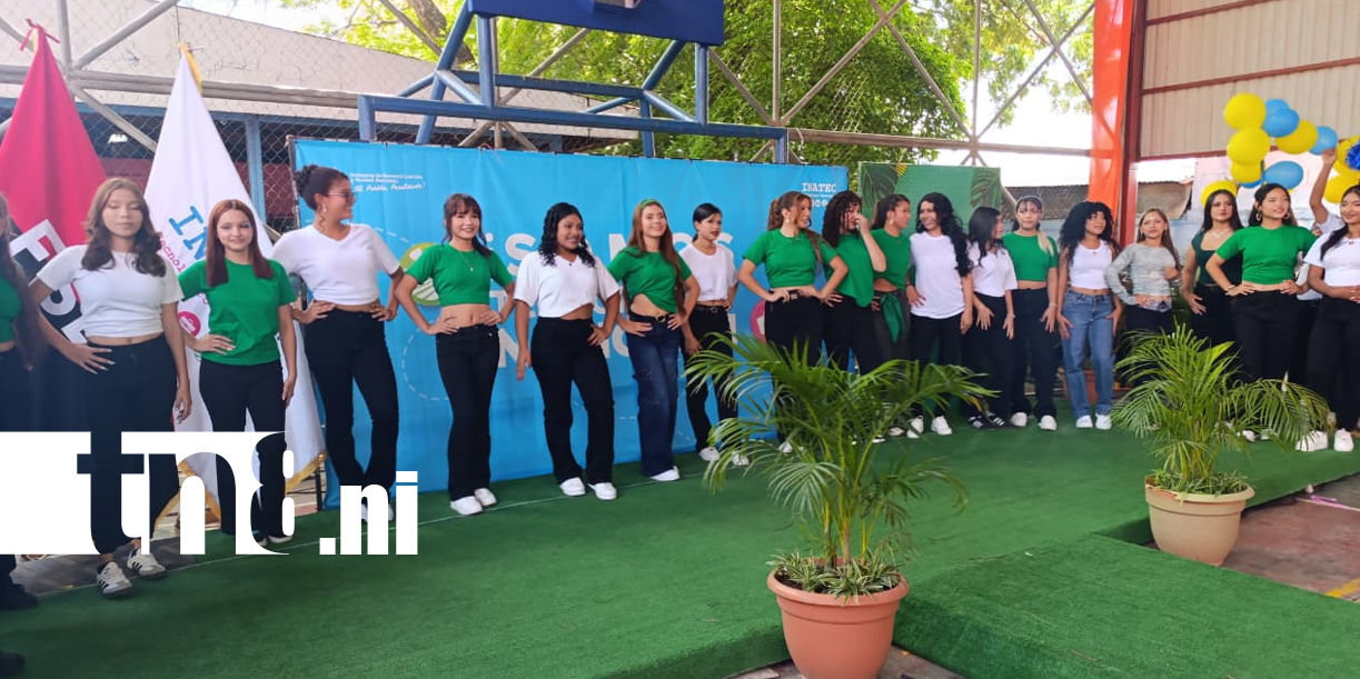 Foto: Jóvenes alzan la voz por la Madre Tierra /TN8