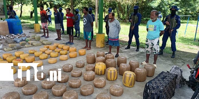Foto: Golpe al narcotráfico en Caribe Sur: incautan más de 100 bultos de marihuana /TN8 Foto: Golpe al narcotráfico en Caribe Sur: incautan más de 100 bultos de marihuana /TN8