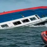 Tragedia marítima: naufragio de ferri en Guyana deja 70 muertos y 33 desaparecidos Foto: Naufragio en Guyana deja 70 muertos y decenas de desaparecidos/Cortesía